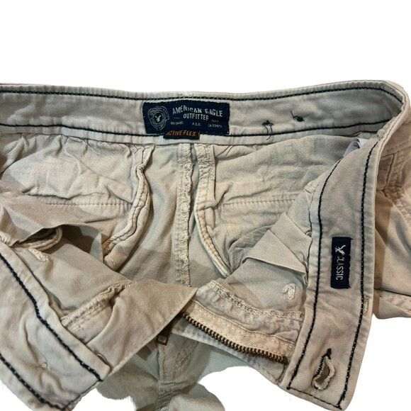 Men's American Eagle Outfitter Classic Active Flex Khaki Shorts Size 30‎ - Picture 3 of 4